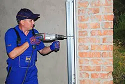 Milwaukee State Garage Door Repair Service Milwaukee, WI 262-314-4476 Milwaukee State Garage Door Repair Service Milwaukee, WI 262-314-4476 - installation-side