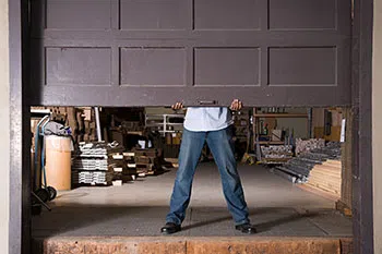 Milwaukee State Garage Door Repair Service Milwaukee, WI 262-314-4476 Milwaukee State Garage Door Repair Service Milwaukee, WI 262-314-4476 - zip-gr-31m